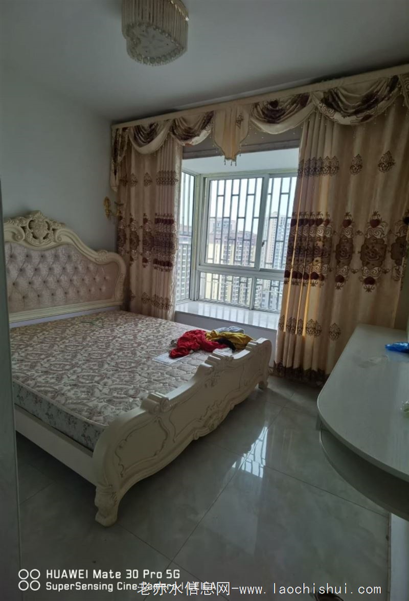 电梯奥特斯精装三房一厅俩卫带花院出租.日盛启典一房一厅出租